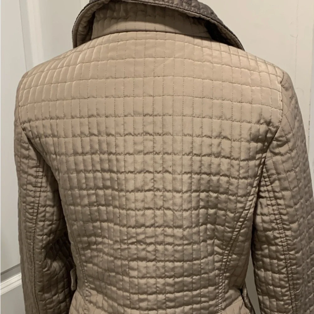 Portrait  Quilted Tan Jacket size small - Picture 4 of 12